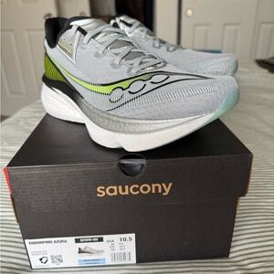 Saucony Endorphin Azura